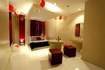 Paradis 2*